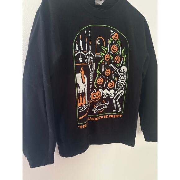 Black Halloween Sweatshirt Small Tis the Season to Be Creepy Skeleton Pumpkin - Picture 4 of 7